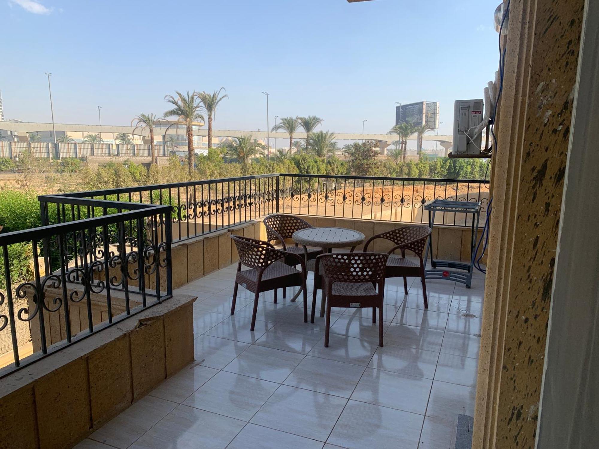 Luxury Apartments Beside Mall Of Arabia And Dar Al-Fouad Hospital - Families Only- No Alcoholic Beverages 6th of October City Екстериор снимка