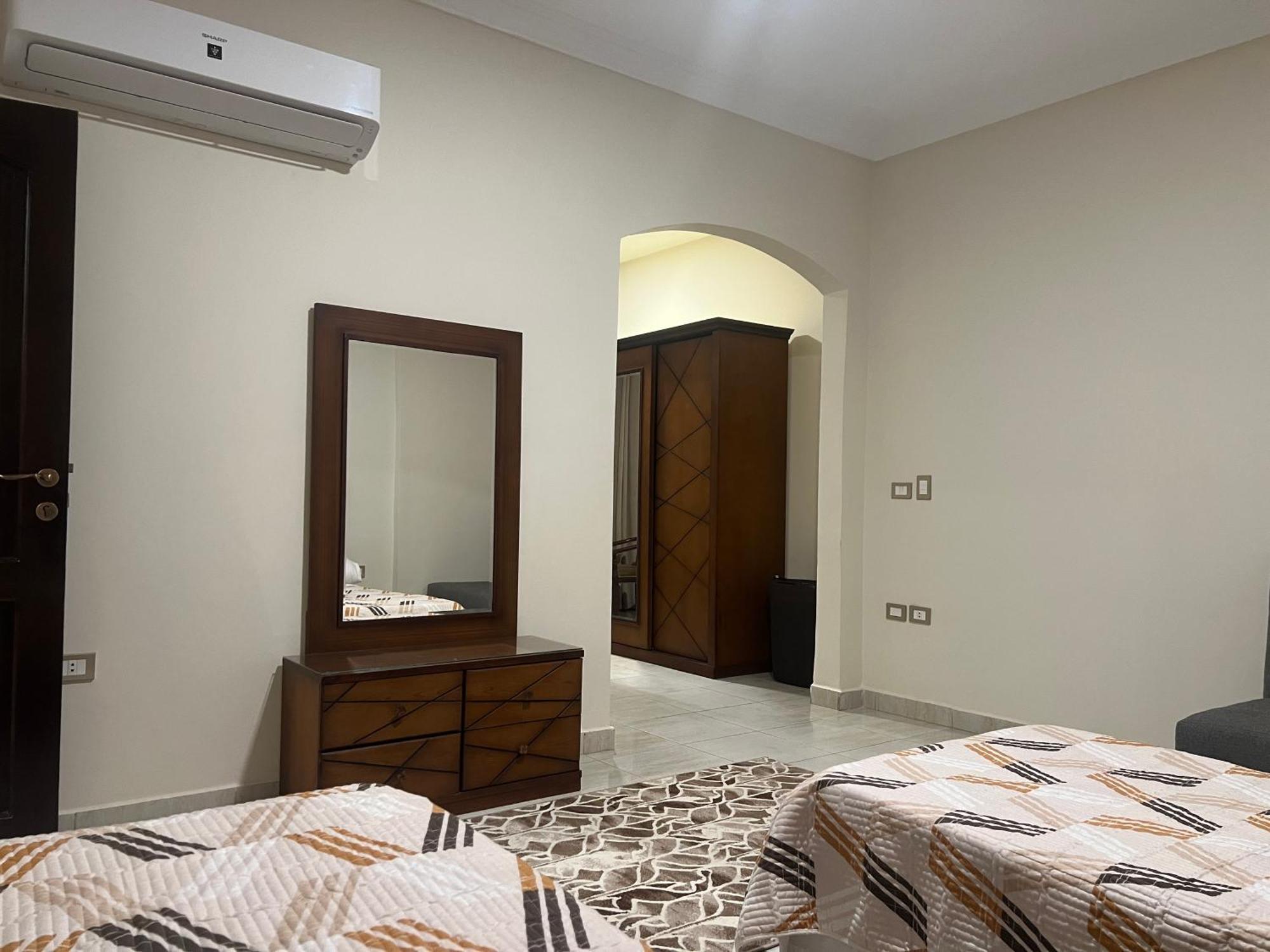 Luxury Apartments Beside Mall Of Arabia And Dar Al-Fouad Hospital - Families Only- No Alcoholic Beverages 6th of October City Екстериор снимка