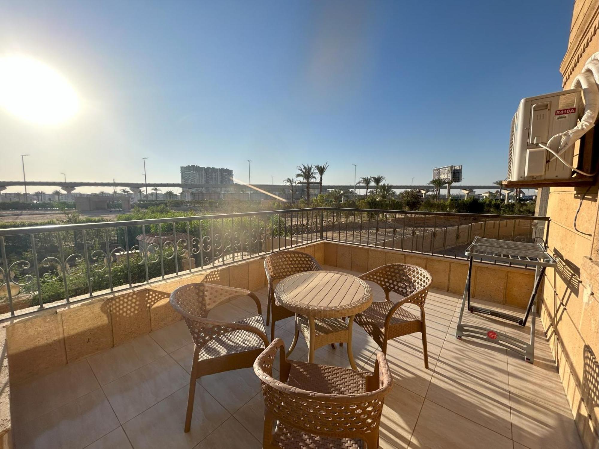 Luxury Apartments Beside Mall Of Arabia And Dar Al-Fouad Hospital - Families Only- No Alcoholic Beverages 6th of October City Екстериор снимка